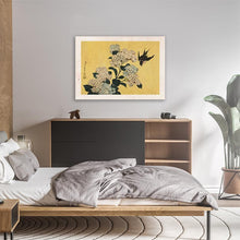 Load image into Gallery viewer, Hydrangea And Swallow - Katsushika Hokusai